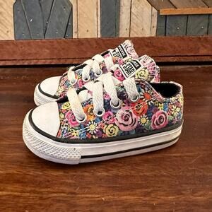 Converse Chuck Taylor All Star Low-Top Floral Rose Toddler Shoes 4